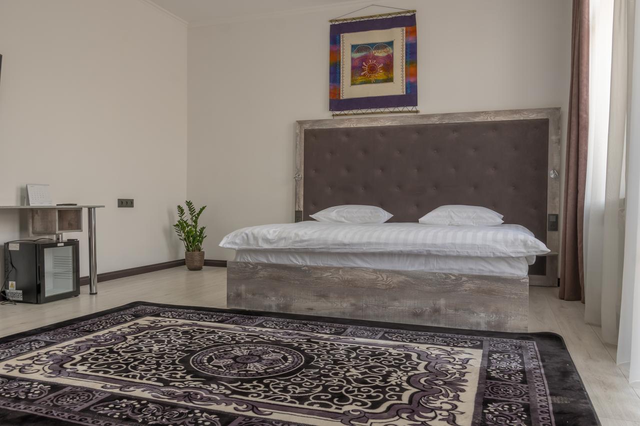 فندق بيشكيكفي  هوم غيست ريزيدنس المظهر الخارجي الصورة